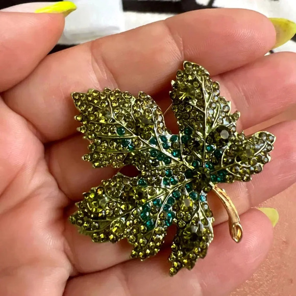 Bria Red Maple Leaf Green Crystal Brooch - Picture 7 of 8
